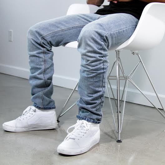 Issue Standard Denim Stonewashed Jeans