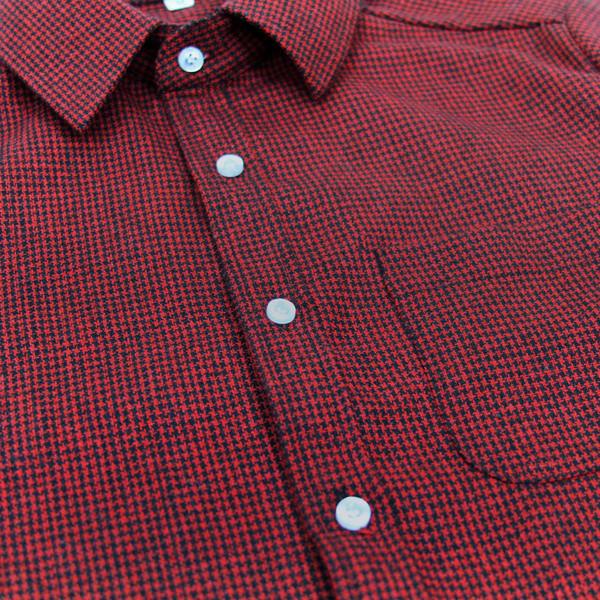 Micro Houndstooth S/S Buttonup - Black/Red